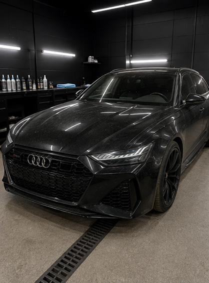 Voor — vinyl wrapping Audi RS6
